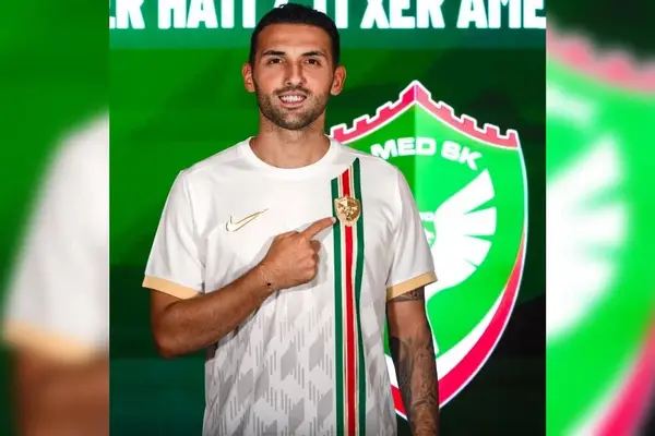 Umut Meraş Amedspor kadrosuna katıldı